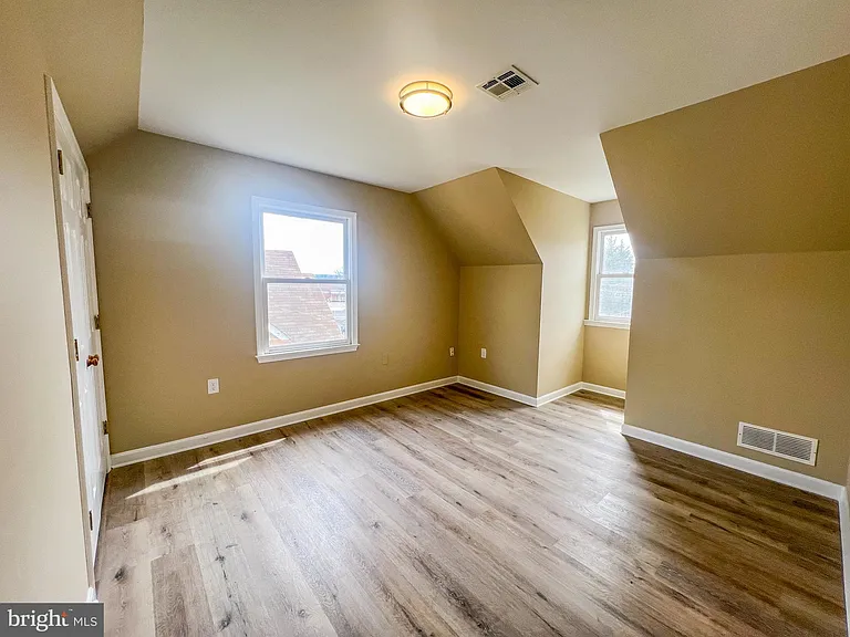 26 Byrd Ave — Photo 22