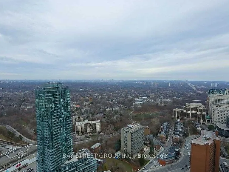 1 Yorkville Ave #4008 — Photo 14
