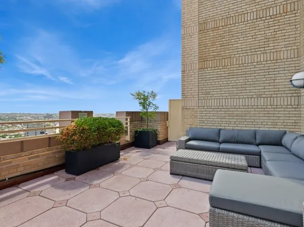 1 Hanson Place image 16 of 25