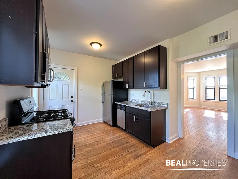 4034-40 N Ashland Ave — Photo 14