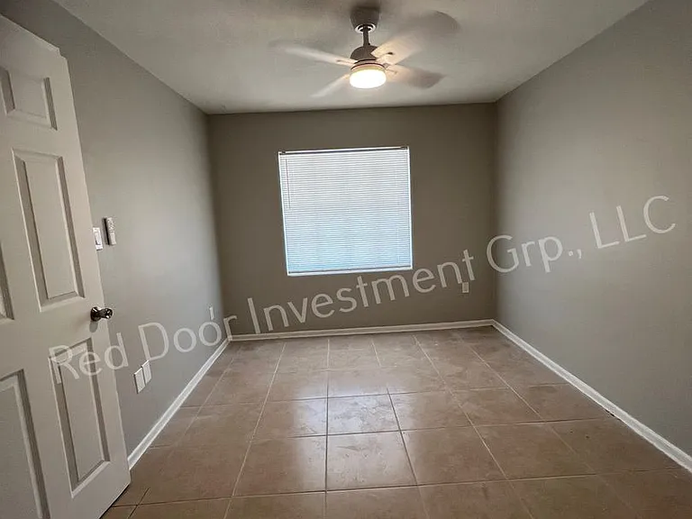 Robinswood — Photo 10