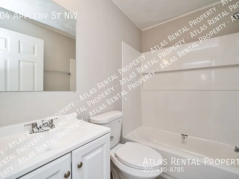 804 Appleby St NW — Photo 16