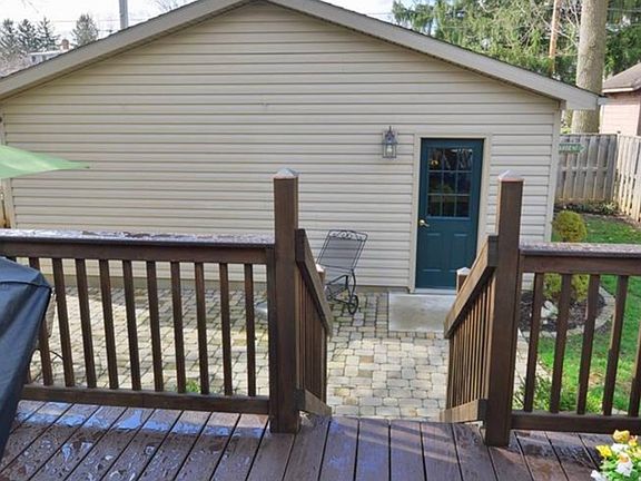 5th image of 423 Lincoln Pl
