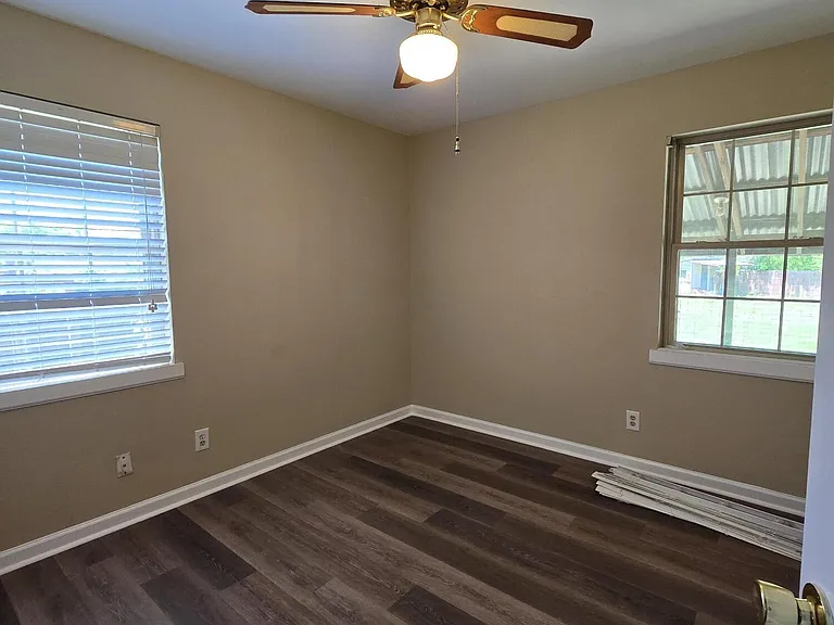 1805 Castleton Ct — Photo 5