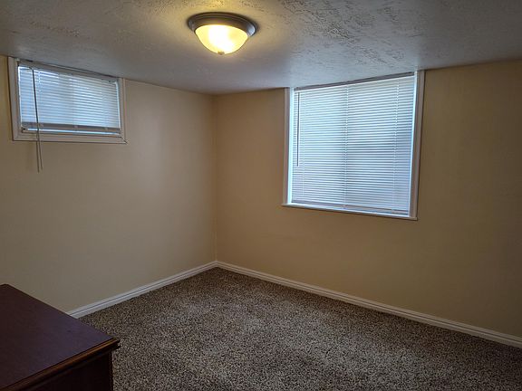 3rd image of 3443 S Helen Dr