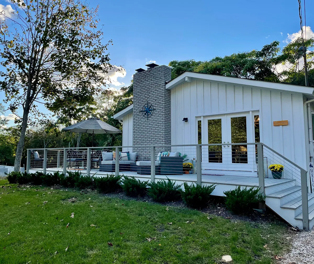 Building Photo - 6 Community Dr