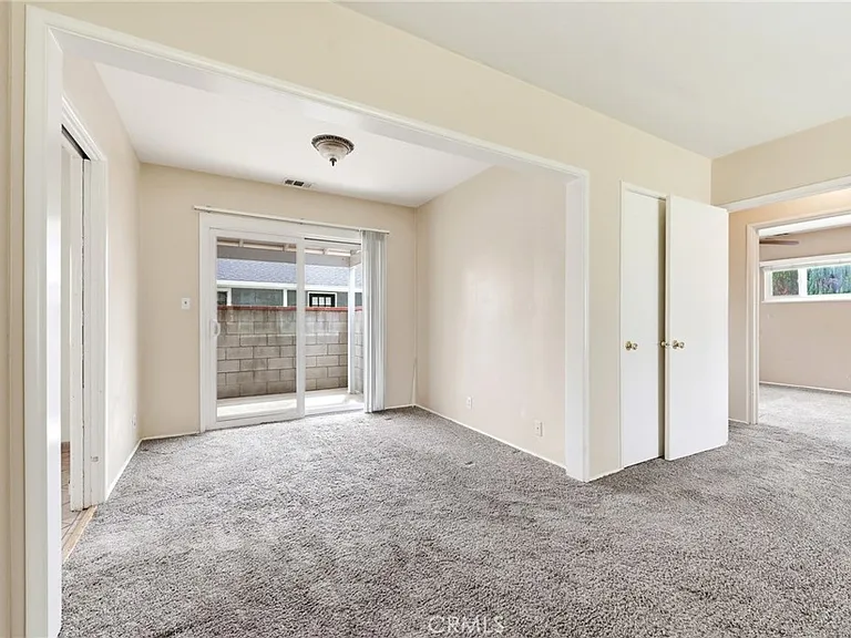 6266 N Muscatel Ave — Photo 11