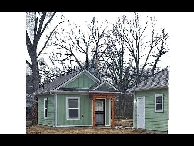 2nd image of 833 Semmes St Lot 15