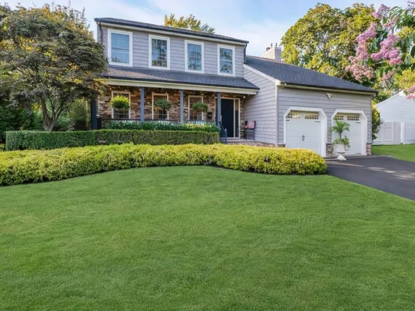 7 Alvord St, Oakhurst, NJ 07755