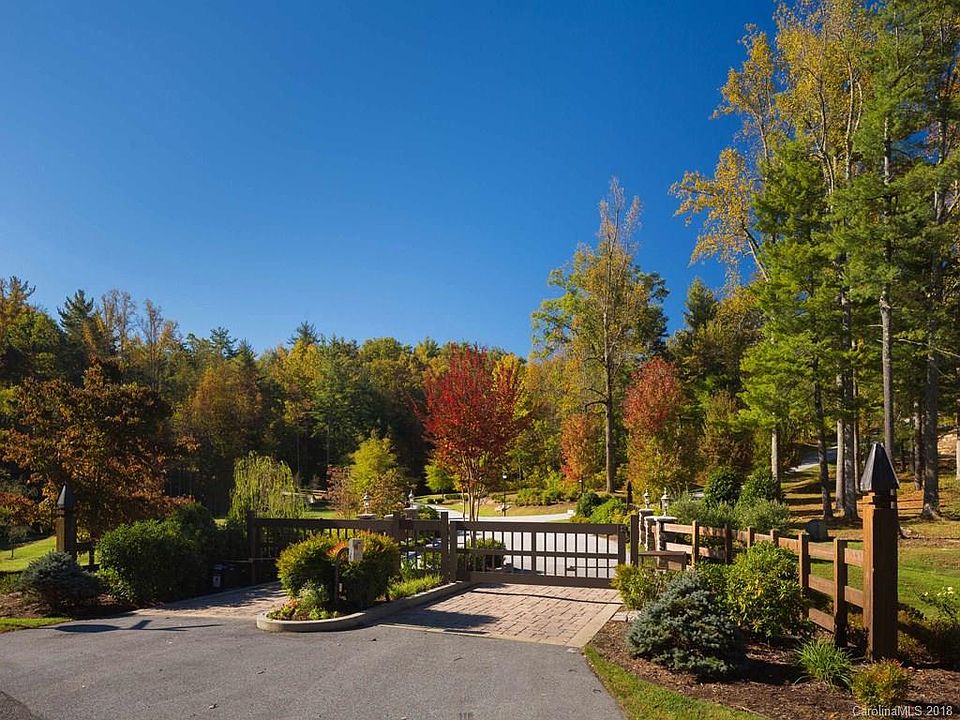 1st image of 103 Gossamer Ct #18