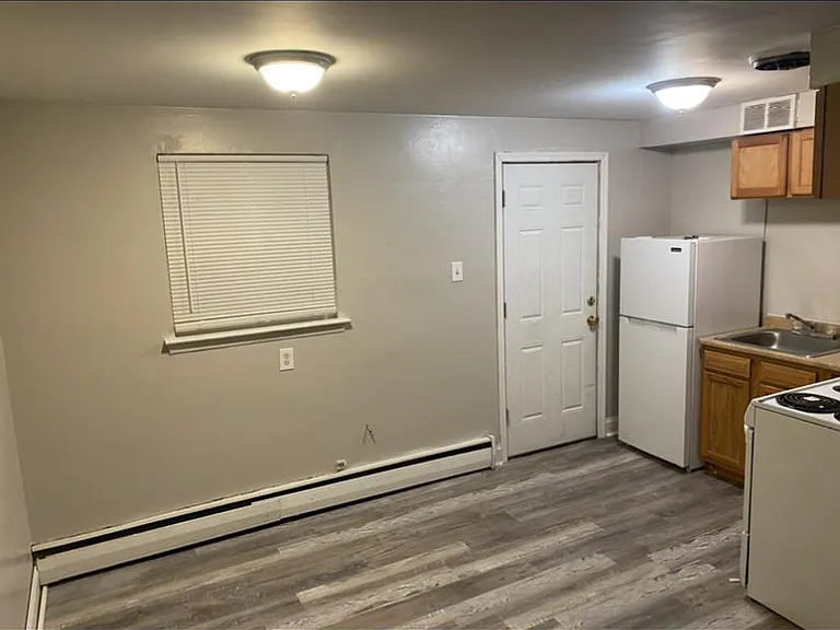 1721 Providence Ave — Photo 2