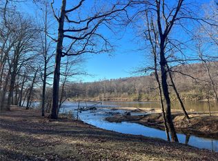 1 Macedonia Tower Rd, Doniphan, MO 63935