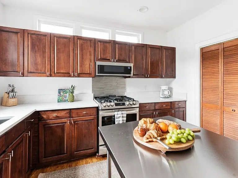 1515 Iverson St NE — Photo 13