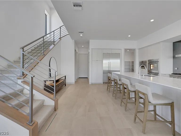 66 Lakefront Dr — Photo 16