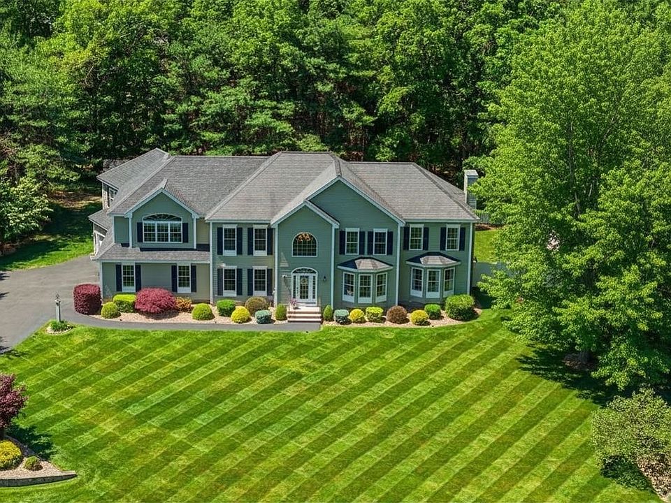 1st image of 7 Ballard Road