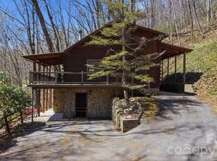 1837 E Alarka Rd, Bryson City, NC 28713