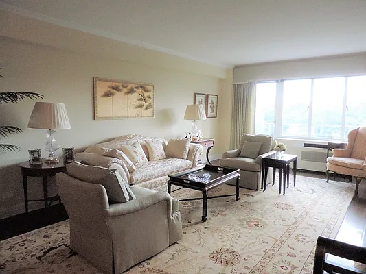 Rented by essential NEW YORK Real Estate | media 6