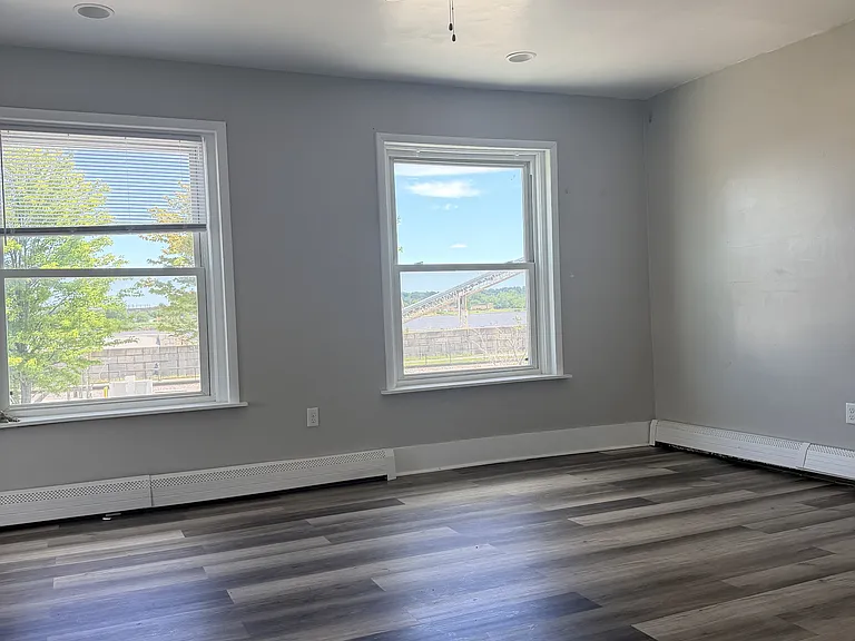 822 E River Dr #2 — Photo 18