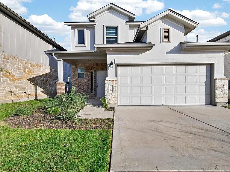320 Rend Dr — Photo 1
