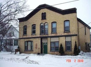 538 Broad St APT 3, Menasha, WI 54952