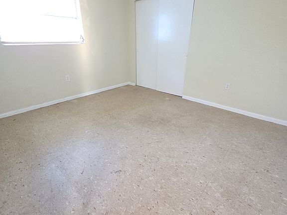 4th image of 5528 24th St W #S