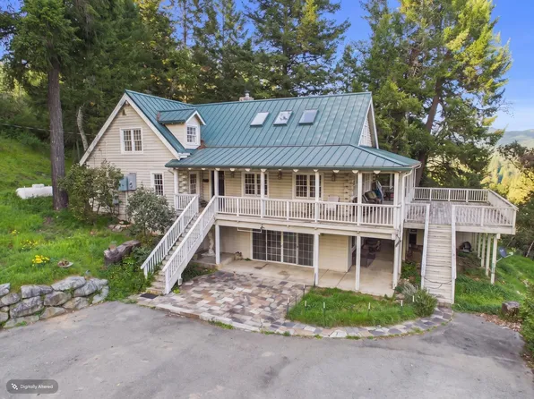 150 Mountain View Dr, Garberville, CA 95542