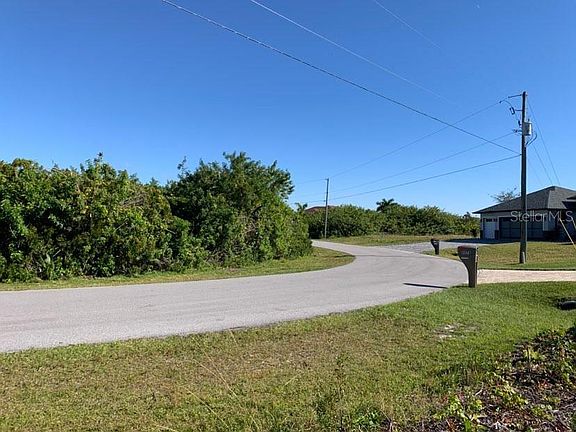 2nd image of 9473 Bluegill Cir