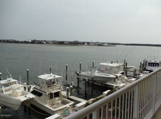 100 Olde Towne Yacht Club Dr UNIT 212, Beaufort, NC 28516