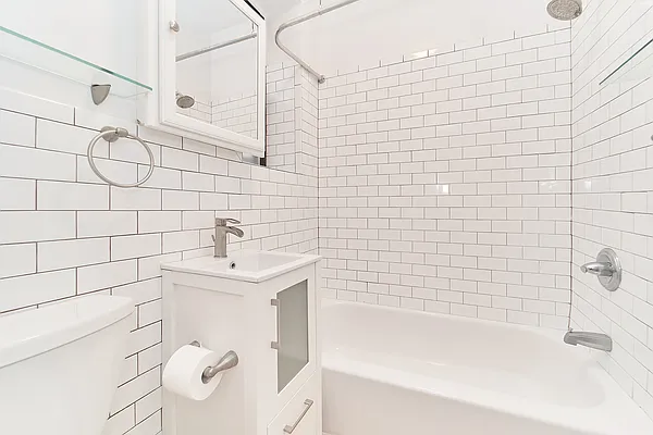 Rented by Living New York | media 19