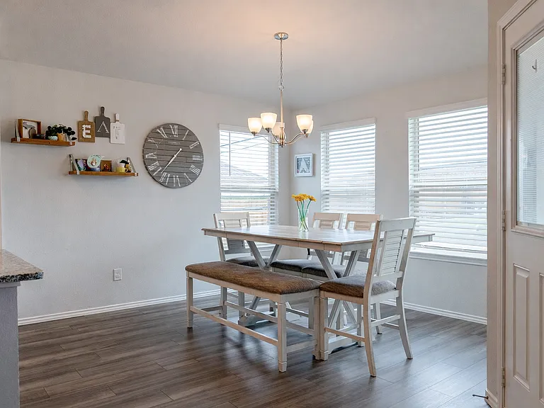 2403 Corradino St — Photo 13