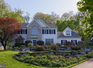 1032 Sunwood Ln, Lancaster, PA 17601