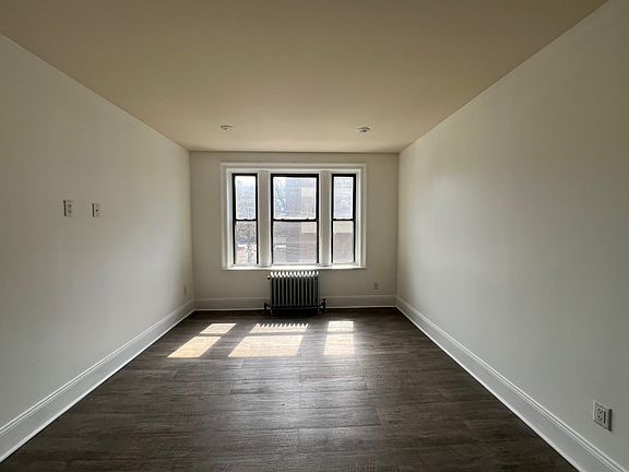 2nd image of 108 Glenwood Ave #31E