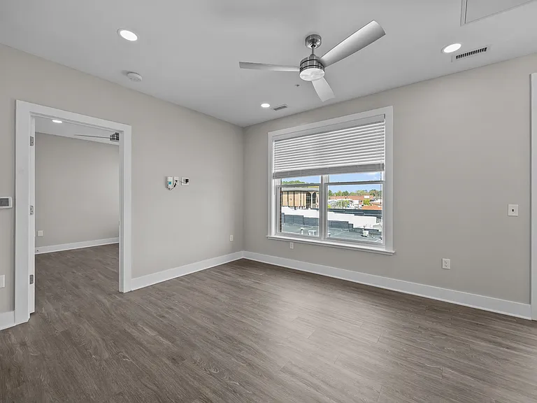 145 S Main St #305 — Photo 20