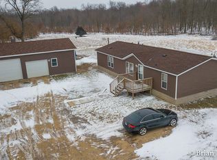 4494 Westbrook Rd, Ionia, MI 48846