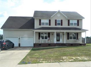 5411 Spreading Branch Rd, Hope Mills, NC 28348