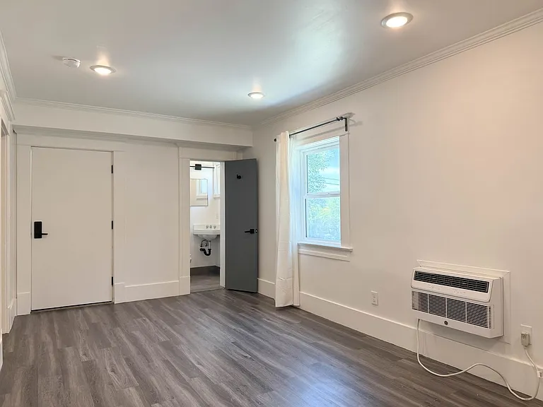 1520 Tyler House — Photo 104
