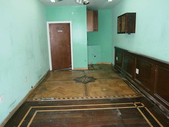 2nd image of 466 Grand Ave