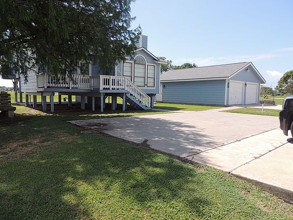2nd image of 397 Bayview Dr