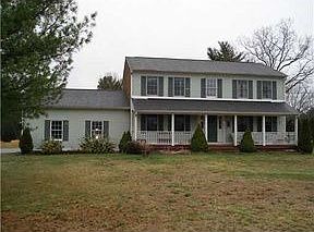 2nd image of 6 Beverly Ann Dr