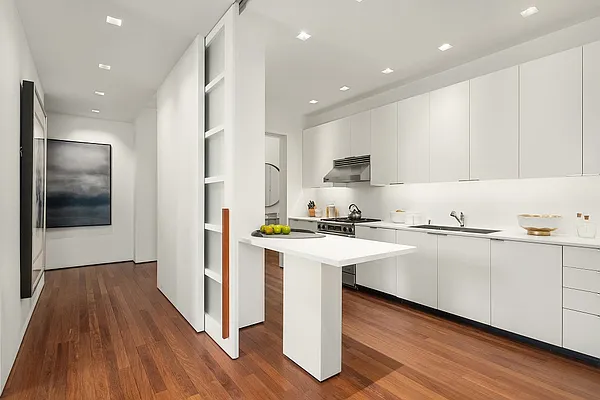 Sold by Dolly Lenz Real Estate LLC | media 4