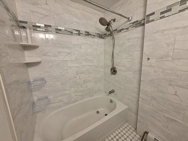 2052 E 60th St #1 — Photo 17
