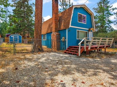 676 Leonard Ln, Sugarloaf, CA, 92386