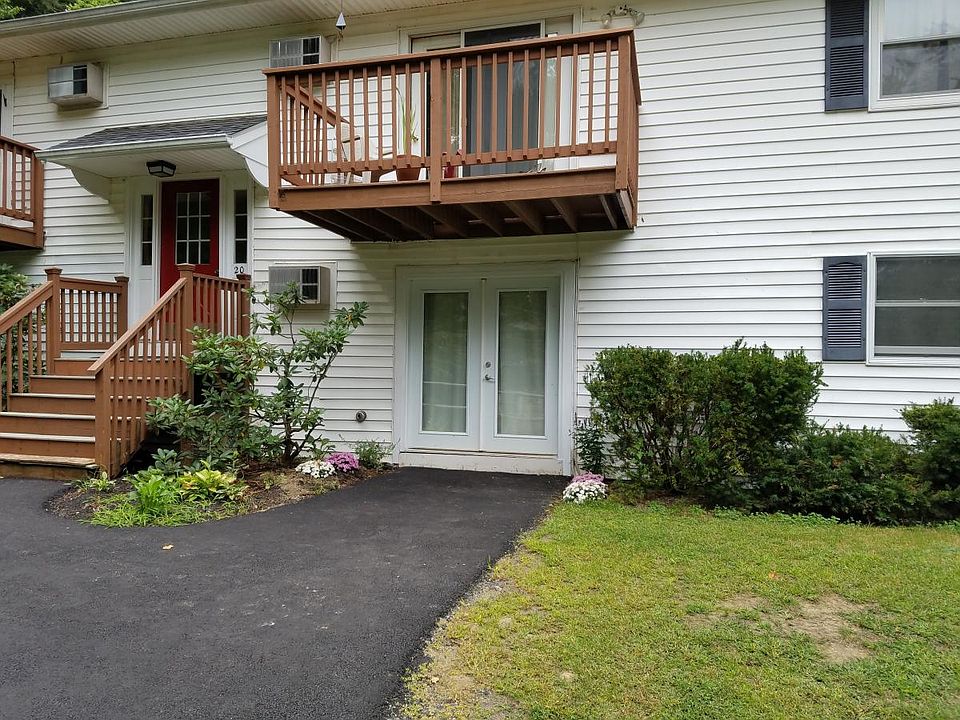 Enter your apartment through these French doors!