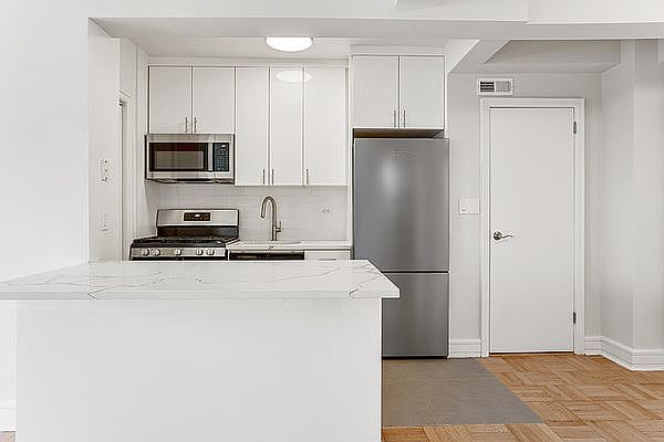 1st image of 165 E 66th St APT 12J