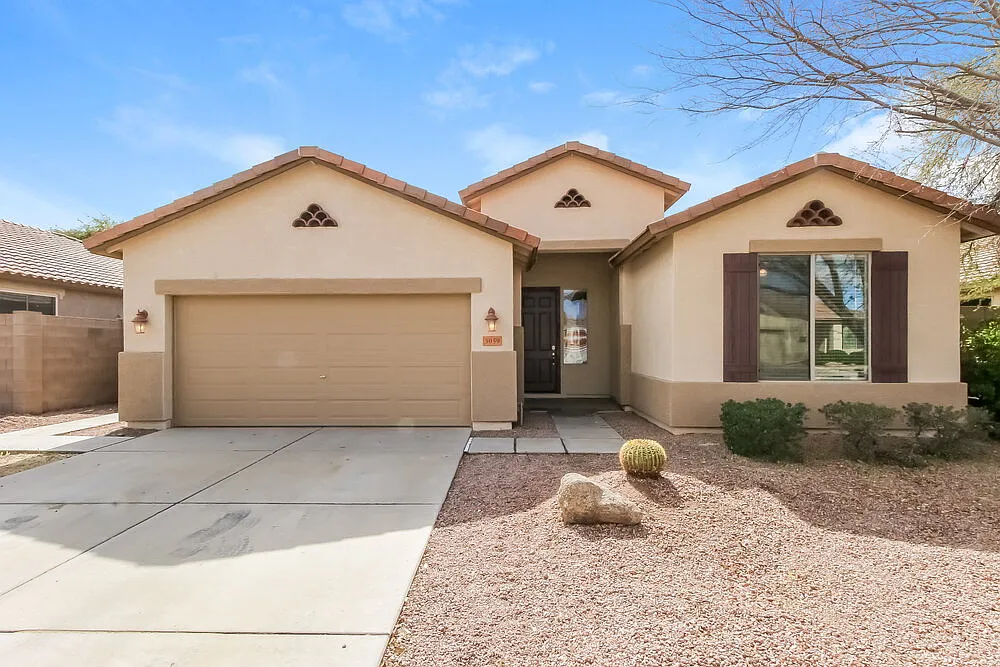 3 bed, 2.0 bath, 1755 sqft, $2,245 — Photo 1