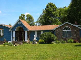 1361 Halleck Rd, Morgantown, WV 26508