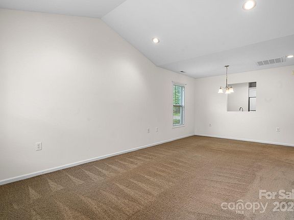 5th image of 1682 Golden Cedar Ln