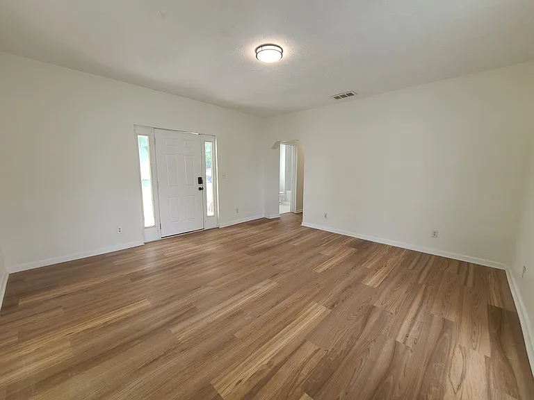 14124 Renick St — Photo 2