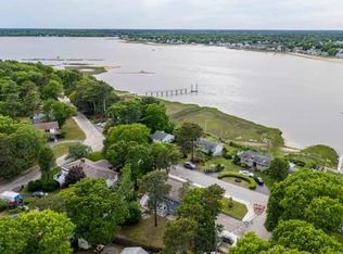 78 Edgewater Dr, Wareham, MA 02571