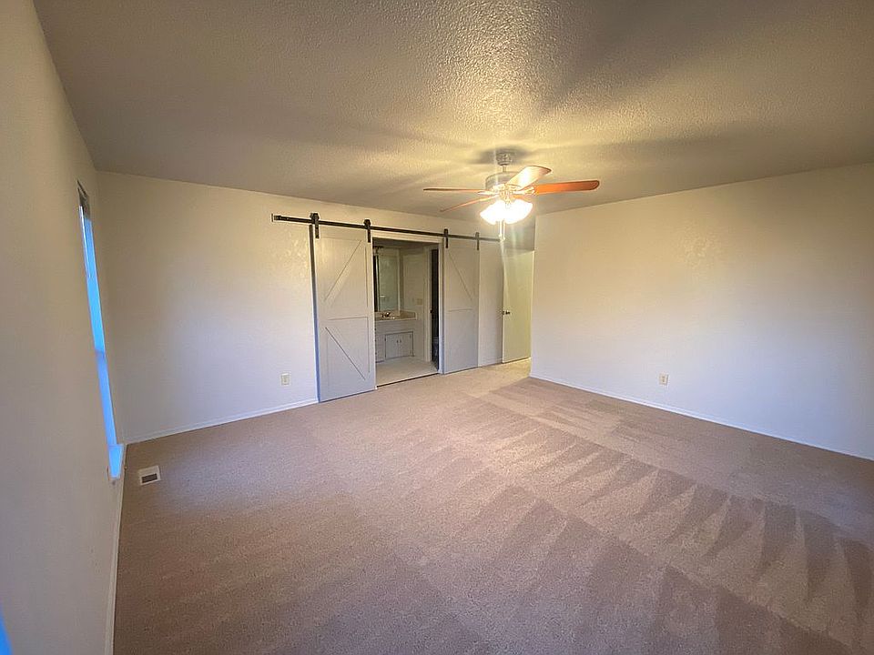 1st image of 2412 Northwood Ln